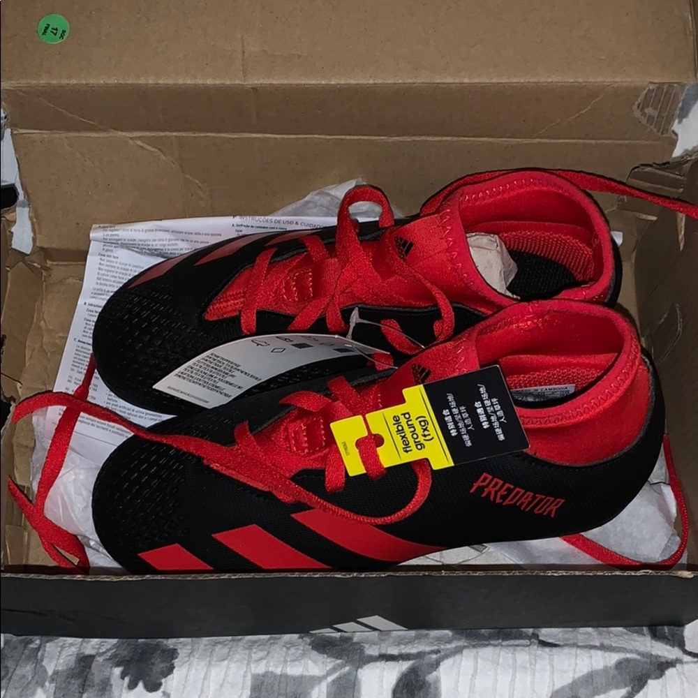 Kids soccer cleats